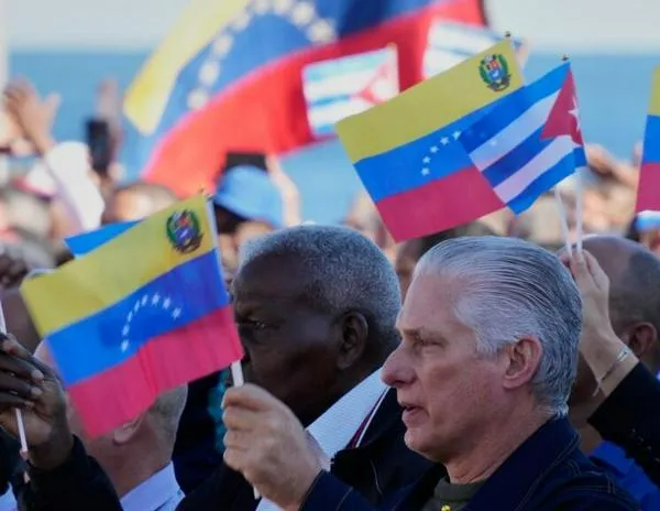 La muerte de 32 cubanos durante el operativo de captura a Maduro impacta a Cuba