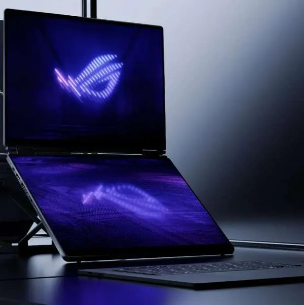 Foto de ROG Zephyrus Duo de Asus, en nota de cómo es la ROG Zephyrus Duo de Asus primera laptop gamer con doble pantalla Oled