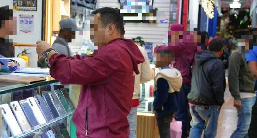 Sorpresa por lo que encontraron en centro comercial de Bogotá: dueños de locales, en problemas. Se enfrentarían al delito de receptación. 
