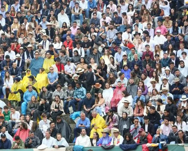 Las expectativas de los aficionados con la Temporada Taurina de Manizales siguen altas a pesar del clima y las cornadas