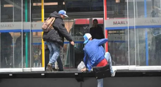 ¿Dónde puedo pagar comparendo por colarse en Transmilenio 2026? Hay curso gratis