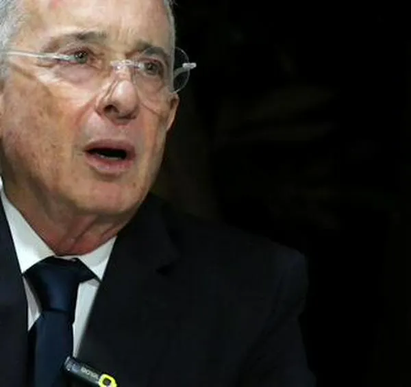 “Cuando un país no controla su criminalidad, terceros países reaccionan”: Álvaro Uribe