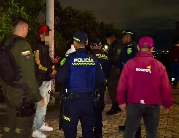 Incautadas botellas de licor adulterado en un bar de San Cristóbal 