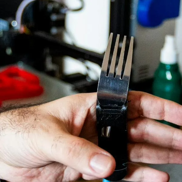 La fundación paisa que recibirá premio internacional en Viena por soluciones de bajo costo para personas con discapacidad