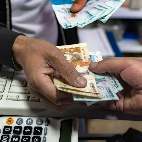 Cómo afecta el salario mínimo de 2026 la economía y la inflación en Colombia