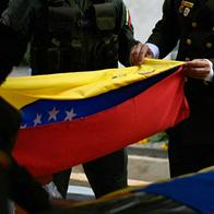 Venezuela cede a presión de EE. UU. y libera a varios presos políticos, incluidos extranjeros. Hay más de 800 privados de la libertad. 