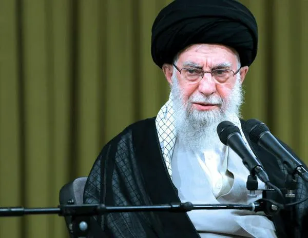 La República Islámica "no dará marcha atrás", advierte el ayatolá iraní Jamenei
