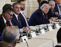 Trump traza un protectorado petrolero para Venezuela e intenta embarcar a las multinacionales