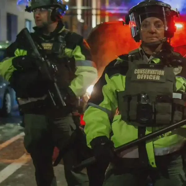 Indignación nacional tras tiroteos en operativos de inmigración