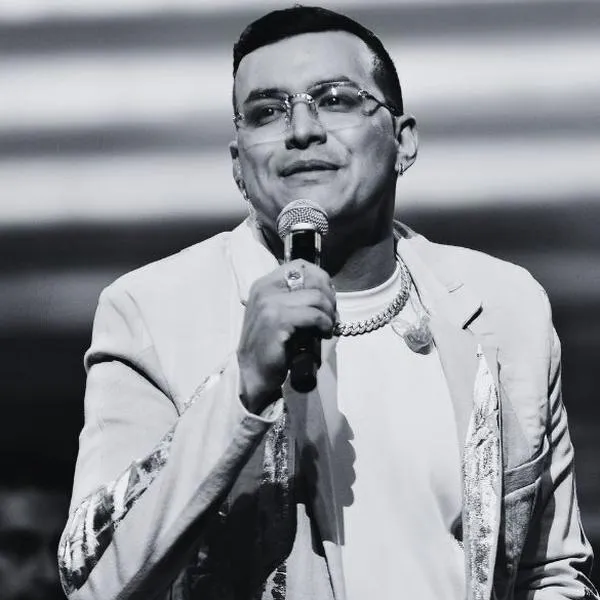 Murió Yeison Jiménez, cantante de música popular colombiano: avioneta en la que viajaba con su equipo se accidentó en Paipa, Boyacá.