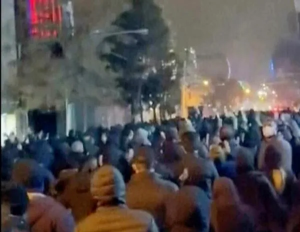 Nueva manifestación en Irán pese al temor a una brutal represión