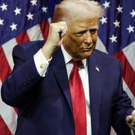 Donald Trump está feliz con Delcy Rodríguez y hace cuentas con dólares del petróleo de Venezuela, que será enviado a Estados Unidos.