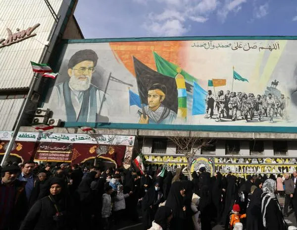 Trump se muestra ambiguo sobre una eventual intervención militar en Irán