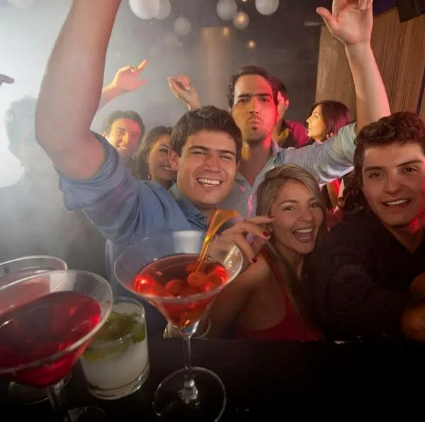 ¿Vuelve rumba en Bogotá hasta las 5:00 a. m.? Distrito define zonas y nuevas reglas para fiesta, aunque no en todas las localidades. 