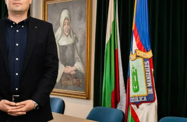 Asume como rector titular en prestigiosa universidad de Manizales, aquí están algunos planes  