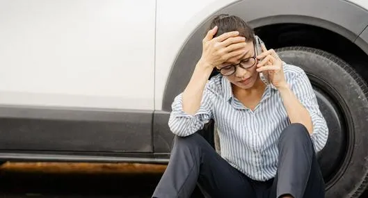 Problema que hay en Engativá, Suba, Fontibón y más en Bogotá: conductores son los más afectados por los pinchallantas con los locales. 