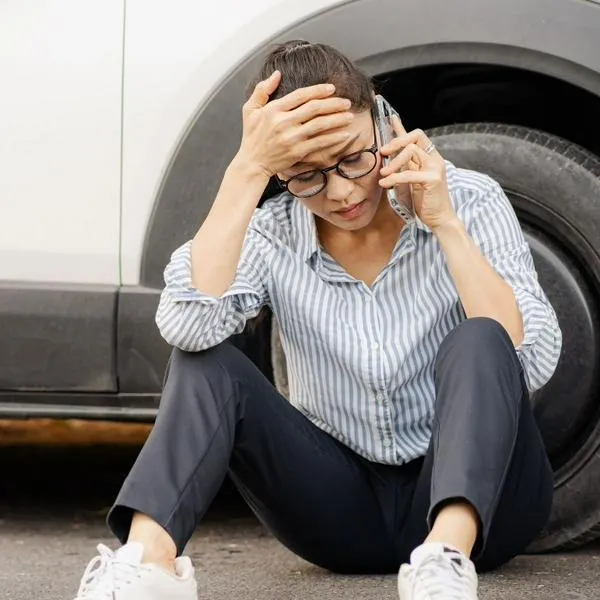 Problema que hay en Engativá, Suba, Fontibón y más en Bogotá: conductores son los más afectados por los pinchallantas con los locales. 