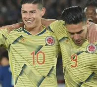 "Falcao García y James Rodríguez son los mejores jugadores de la historia de Colombia, van a la par"