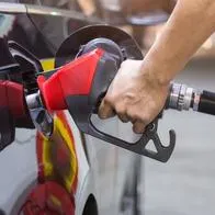 Precio de la gasolina tendría reducción en Colombia: Gustavo Petro anunció qué viene rebaja al superar deuda del gobierno de Iván Duque.