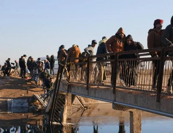 Civiles huyen del este de Alepo ante otra posible escalada entre el Ejército sirio y los kurdos