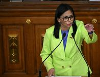 Delcy Rodríguez remodela el Ejecutivo venezolano; la ONG Foro Penal certifica 100 excarcelaciones