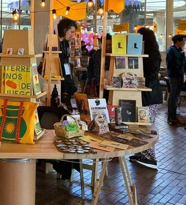 El dólar baja, pero los libros no: así afectan estas fluctuaciones al mercado editorial