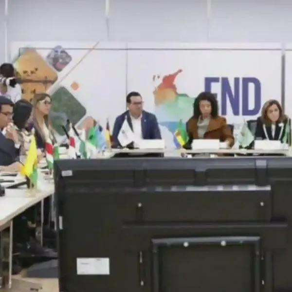 Gobernadores y Minhacienda se reúnen el lunes por decreto de emergencia económica