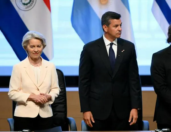 La UE y Mercorsur firman en Paraguay el histórico y controvertido acuerdo de libre comercio