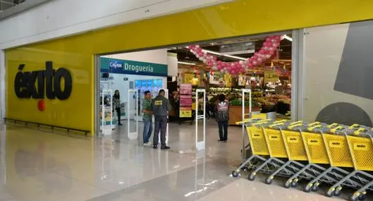 Supermercado Éxito, del centro comercial Multiplaza, sellado por salubridad