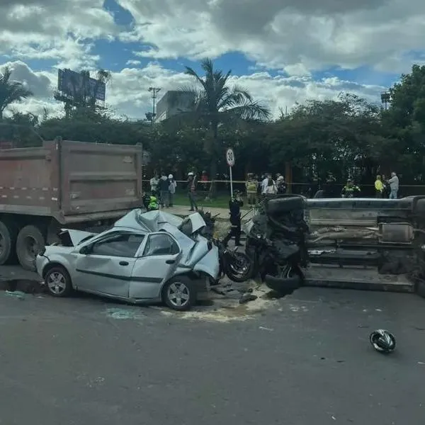 Hijos del conductor de camioneta que causó accidente en la Av. 68 están heridos