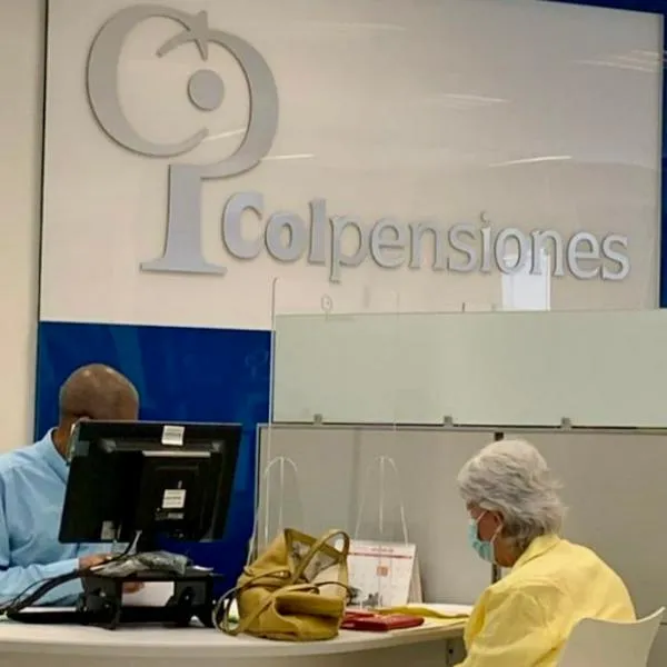 A estos pensionados en Colombia les van a descontar hasta 12 % más por salud