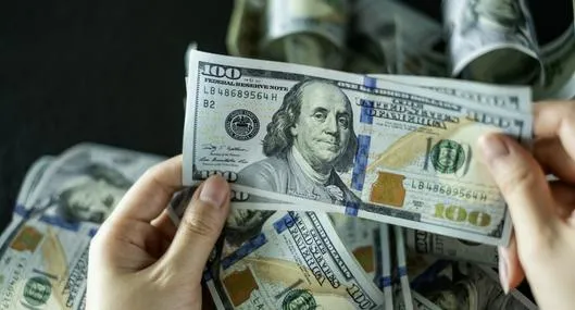 Dólar hoy bajó en Colombia: se aleja de 3.700 y explicaron qué fue lo que pasó
