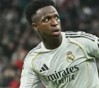 A Vinícius Jr. lo quiere millonario club inglés; en medio de crisis y críticas en Real Madrid
