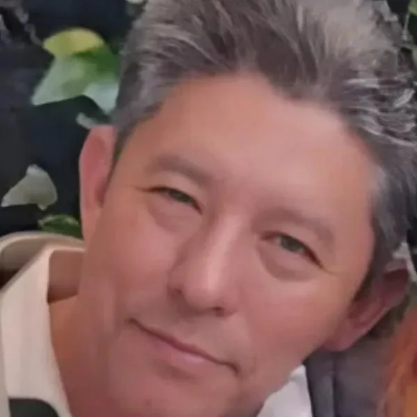 Elementos que se encontraron donde murió profesor Neill Felipe Cubides en Bogotá