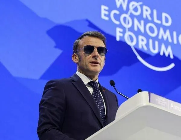 Macron acusa a EEUU de querer "debilitar y subordinar a Europa"