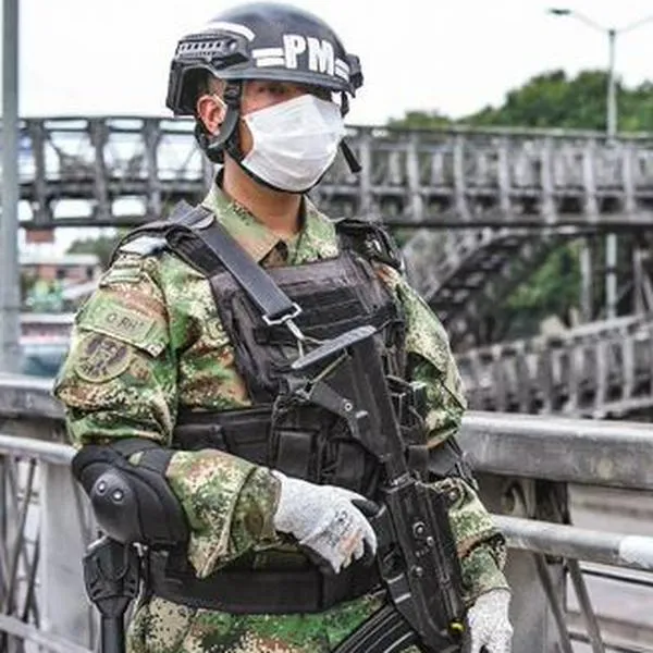 ¿Militarizar a Bogotá? recogen firmas para convocar cabildo abierto y discutir la iniciativa