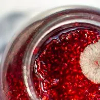 El chat del domiciliario con persona que le dio las frambuesas envenenadas a niñas que murieron por consumirlas: "Hice la entrega". 