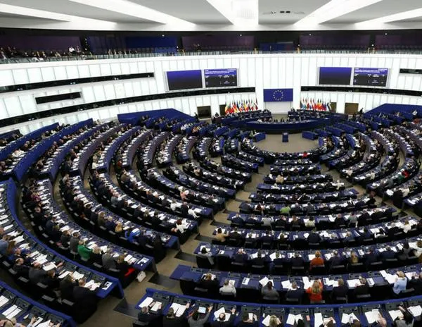 El Parlamento Europeo paraliza el acuerdo UE - Mercosur y lo remite al máximo tribunal
