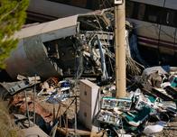 Peritos hallan marcas de la vía rota en las ruedas del tren descarrilado tras accidente en Córdoba, España