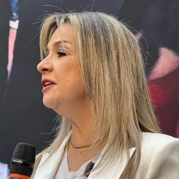 Vicky Dávila dice que no es santista: señala a Juan Manuel Santos e invita votar