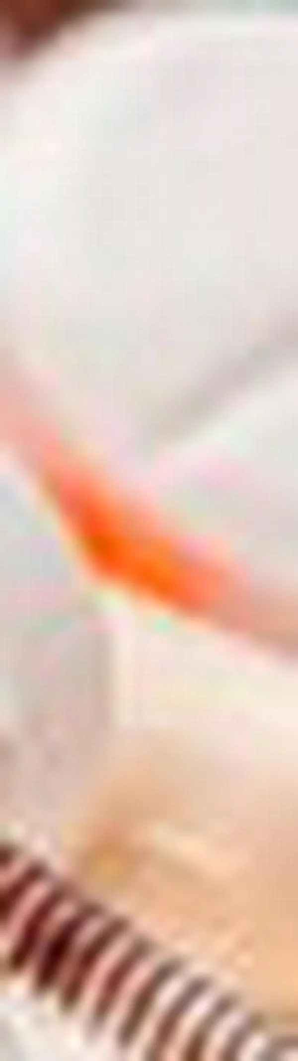 Conmovedor caso de paciente de Nueva EPS:  Mujer logró entrega medicamentos para el Parkinson tras denuncia en redes sociales