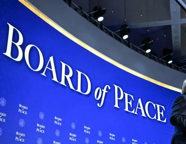 Davos: Trump firma el documento fundador de su Consejo de Paz