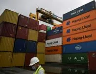 Colombia impone arancel recíproco del 30% a 20 productos de Ecuador y suspende venta de energía