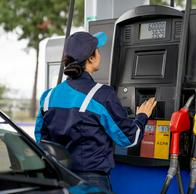 Gobierno confirma fecha en la que gasolina en Colombia bajará de precio: conductores, celebran 