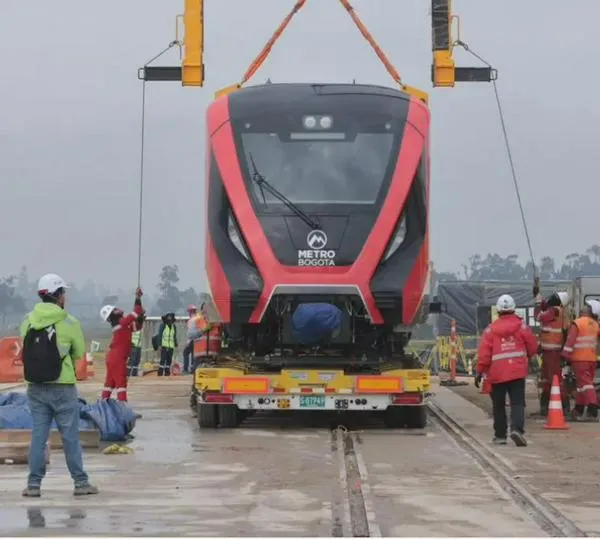 Quinto tren del metro de Bogotá llegó al patio taller de Bosa: aquí las fotos