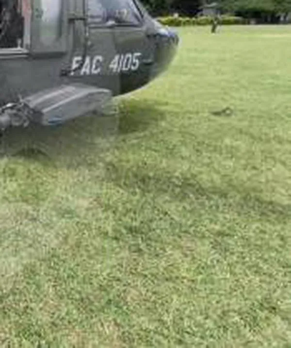 Tres soldados heridos en un pueblo de Antioquia tras activación de un campo minado