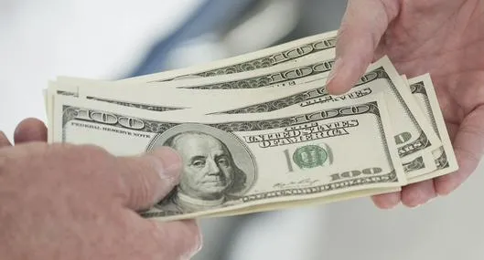 Dólar bajó y alcanzó precio que no se veía desde la pandemia: podría caer más