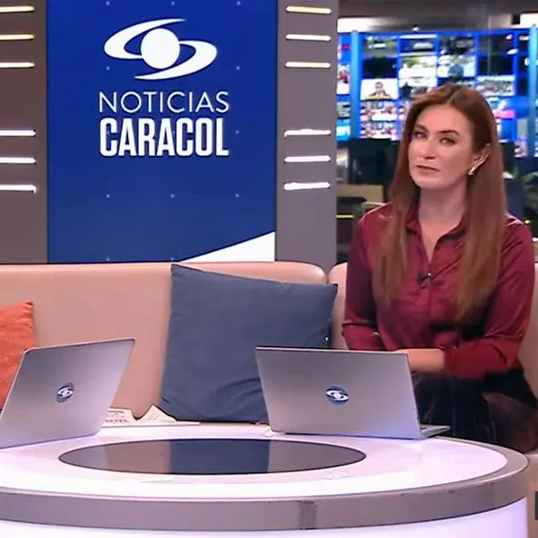 Foto de Juan Camilo Cortés y Daniel Pachón, en nota de qué periodista de Noticias Caracol salió tras 10 años y lo avisó en vivo 