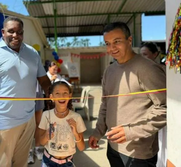 Solidaridad pura: dotan al colegio con Centro de ciencias luego de que le robaron los equipos tecnológicos