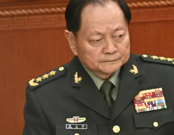 China investiga a su general más destacado por “menoscabar" a Xi Jinping